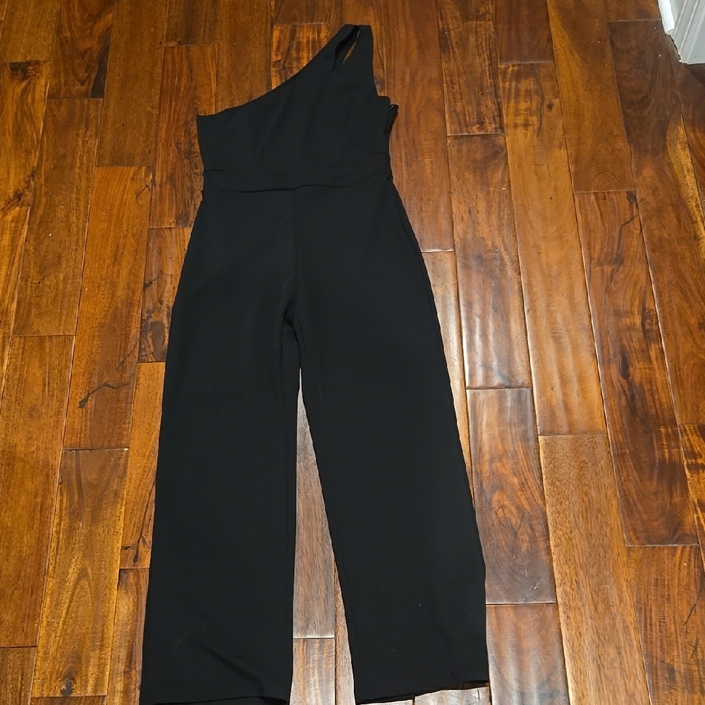 Elegant Black One-Shoulder Jumpsuit